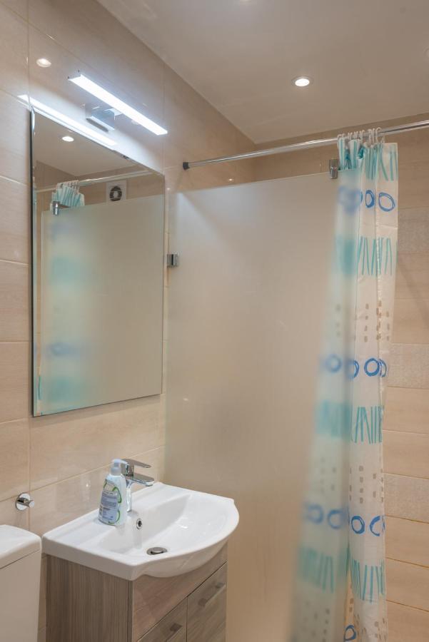 Cozy & Quiet Apartment Near Kiraly Street Free Parking, Ac, Perfect For 4 Guests! Будапешт Экстерьер фото